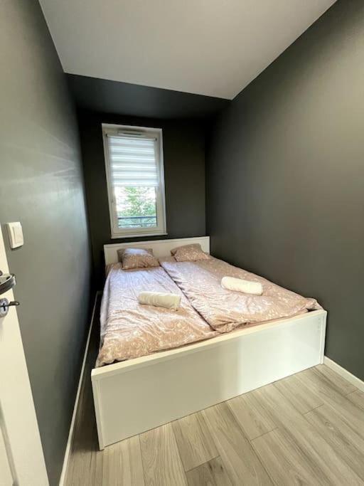 New Apartment - Near Sky Tower - 4 People - New Building - Lift 브로츠와프 외부 사진